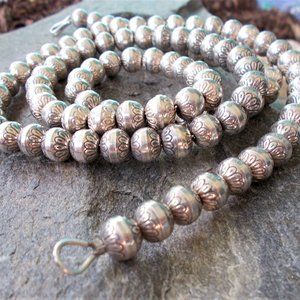 Vintage Sterling 8 mm Bali Beads Necklace Hook Closure in Excellent Condition